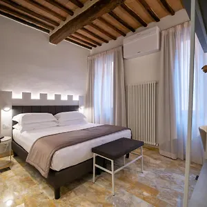 torre-del-fuggisole.it-tuscanyhotel.com/